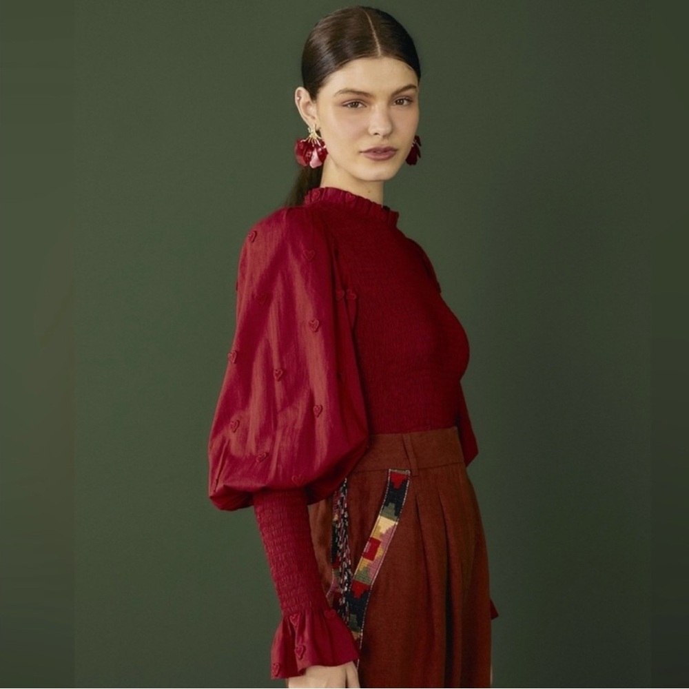 Farm Rio puff sleeve red heart detailing top with mocking size small- perfect !